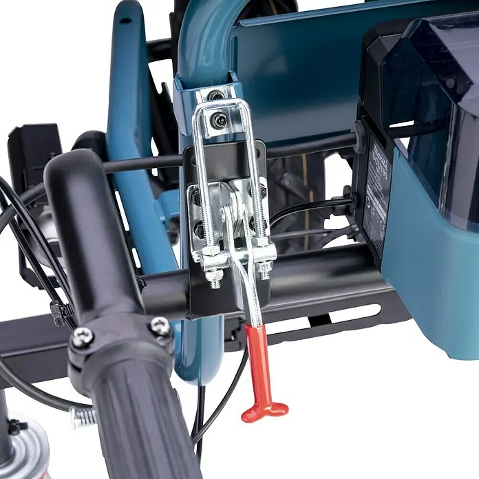 Makita LXT 18V Akku-Schubkarre DCU180Z - 18 V, Ohne Akku, Tragkraft: 130 kg - Nahaufnahme des blauen Makita DCU180 Schubkarren mit roten Handgriffen.