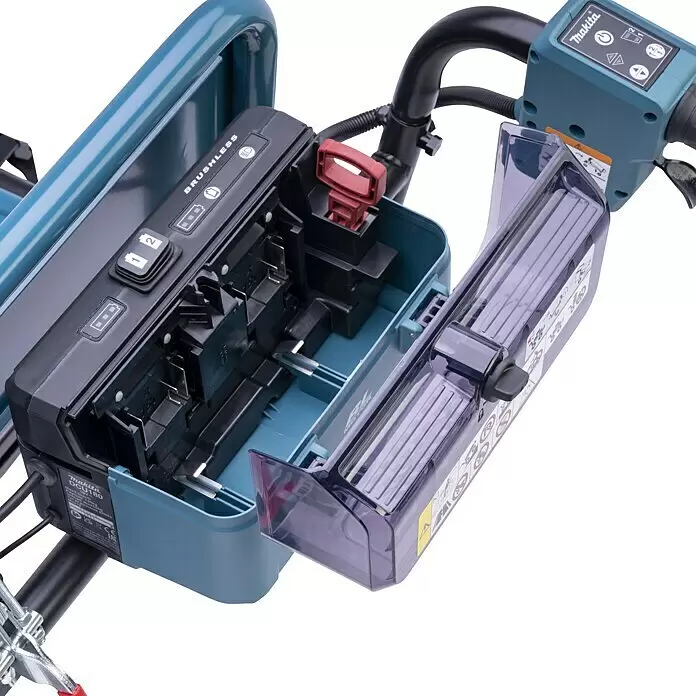 Makita LXT 18V Akku-Schubkarre DCU180Z - 18 V, Ohne Akku, Tragkraft: 130 kg - Makita Elektrowerkzeug mit offenem Batteriefach für zwei Akkus, schwarzem Bedienfeld mit Anzeigen und blaugrünem Gehäuse.