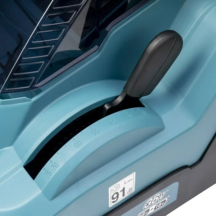 Makita LXT 18V Akku-Rasenmäher DLM382Z - 18 V, Ohne Akku, Schnittbreite: 38 cm - Detailaufnahme eines Rasenmähers mit Fokus auf den verstellbaren Griff für die Schnitthöhe und LWA-Angabe.