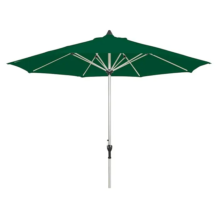 Acamp Marktschirm Acapole - Grün - Der grüne Sonnenschirm spendet Schatten. Der Schirm hat einen silbernen Mast und eine Kurbel zum Öffnen und Schließen.