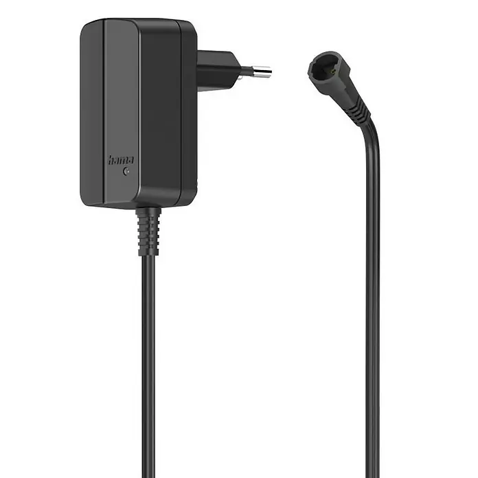 Hama Universal-Netzteil - Eingangsspannung: 100 V - 240 V, Max. Leistung: 3,6 W, Ausgangsstrom: 0,3 A - Ein schwarzes Hama-Netzteil mit Eurostecker und passendem Hohlstecker, perfekt für diverse elektronische Geräte.
