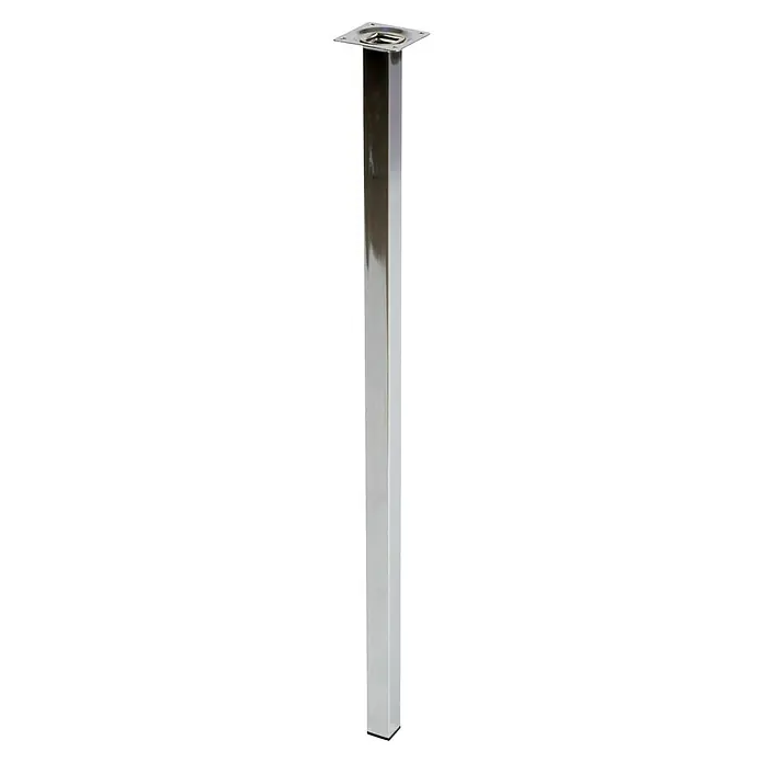 Rei Möbelfuß - L x B x H: 25 x 25 x 700 mm, Stahl, Silber - Ein einzelnes, glänzendes, quadratisches Tischbein aus Chrom, das eine moderne Ästhetik für Möbel bietet.
