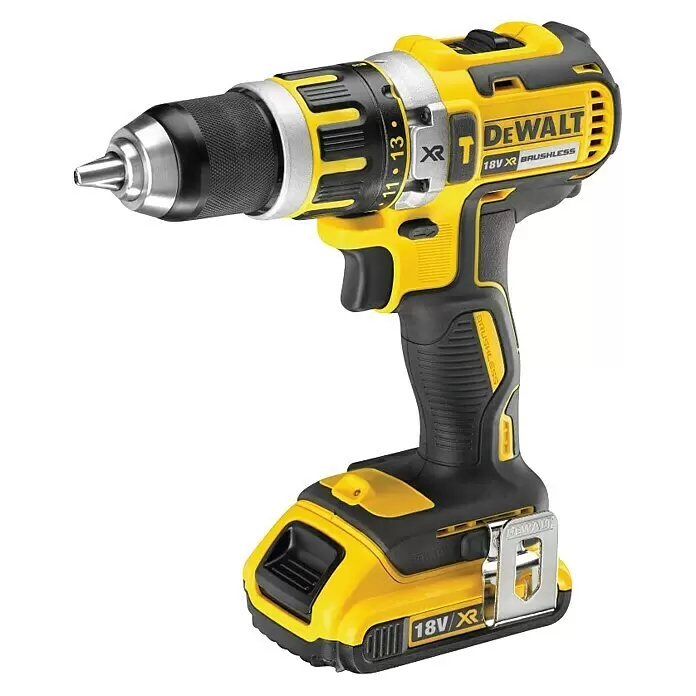 DeWalt XR 18V Taladro atornillador percutor de batería DCD795D2 - 18 V, 2 baterías, 2 Ah, 60 Nm - Taladro inalámbrico DeWalt 18V XR Brushless amarillo y negro con portabrocas, mango y batería.