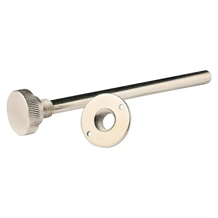 Tope de cierre para persiana - Cromo, Largo: 14 cm, 2 ud. - Primer plano de un tirador plateado y una placa de montaje correspondiente, ideal para muebles u otras aplicaciones.