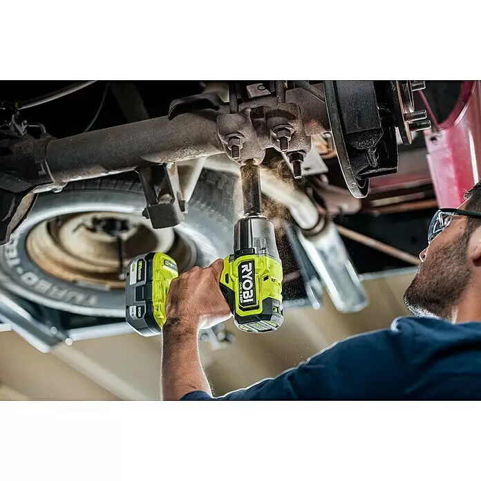 Ryobi ONE+HP Akku-Schlagschrauber RIWH18X-0 Performance - 18 V, Ohne Akku, 1.000 Nm - Anwendungsbeispiel