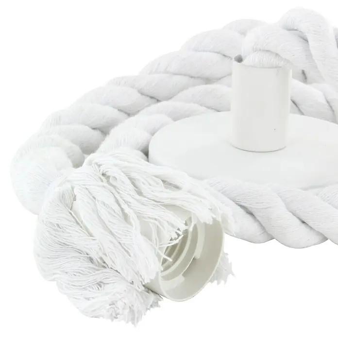 Chacon Portalámparas de cuerda - Blanco, 110 cm, E27 - Primer plano de una lámpara colgante de cuerda blanca con suspensión de cuerda textil y dosel blanco, combinando diseño moderno y náutico.