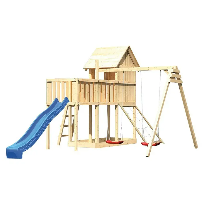 Karibu Kinderspielturm Frieda Set 47 - L x B x H: 264 x 347 x 291 cm, Natur - Ein detailreiches Bild eines hölzernen Kinderspielhauses mit Rutsche und Schaukeln, ideal für den Garten.