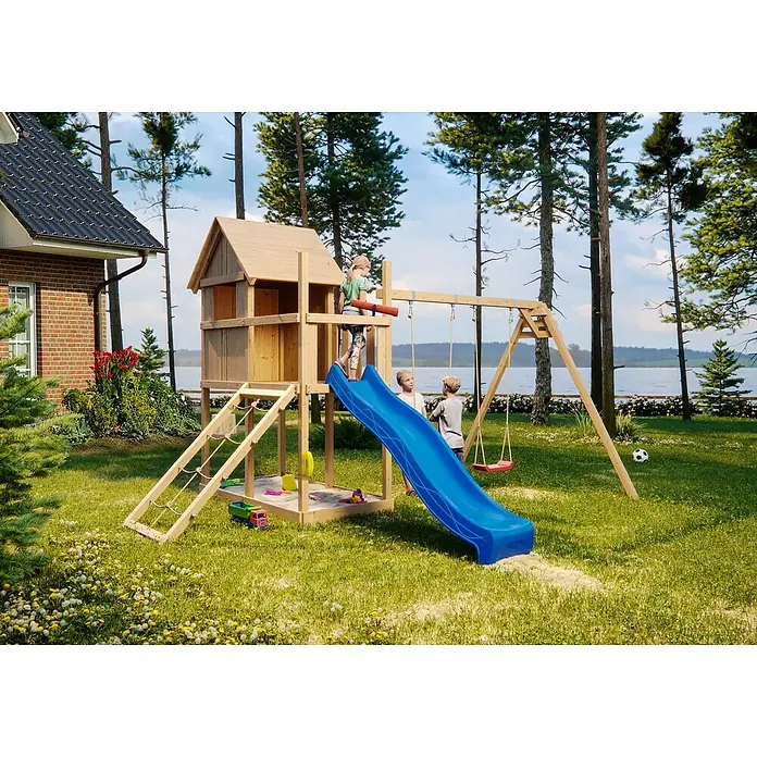 Karibu Kinderspielturm Frieda Set 31 - L x B x H: 264 x 347 x 291 cm, Natur - Ein vielseitiger Spielturm mit Rutsche, Schaukeln und Kletterwand für stundenlangen Spaß im Garten. Ideal für aktive Kinder.