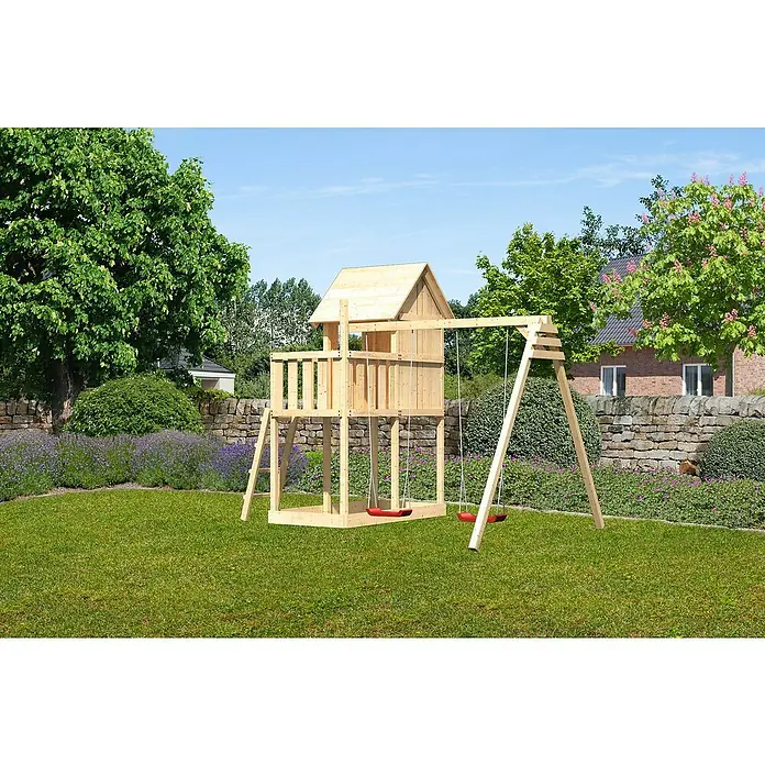 Karibu Kinderspielturm Frieda Set 4 - L x B x H: 264 x 347 x 291 cm, Natur - Ein hölzernes Spielhaus mit Schaukel im Garten, perfekt für Kinder zum Spielen und Spaß haben.