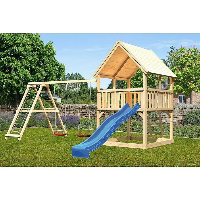 Karibu Kinderspielturm Luis Set 10 - L x B x H: 264 x 508 x 345 cm, Natur/Blau - Ein hölzerner Spielplatz mit Schaukeln, einer Rutsche und einer Kletterleiter steht im Garten.