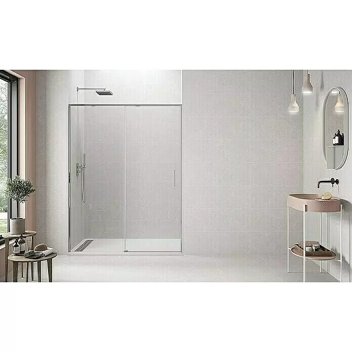 GME Mampara de ducha frontal Twenty - 130 x 195 cm, Espesor de vidrio: 6 mm, Cromo - Baño moderno con una elegante mampara de ducha corredera de cristal y un lavabo independiente rosa empolvado sobre estructura de metal blanco.