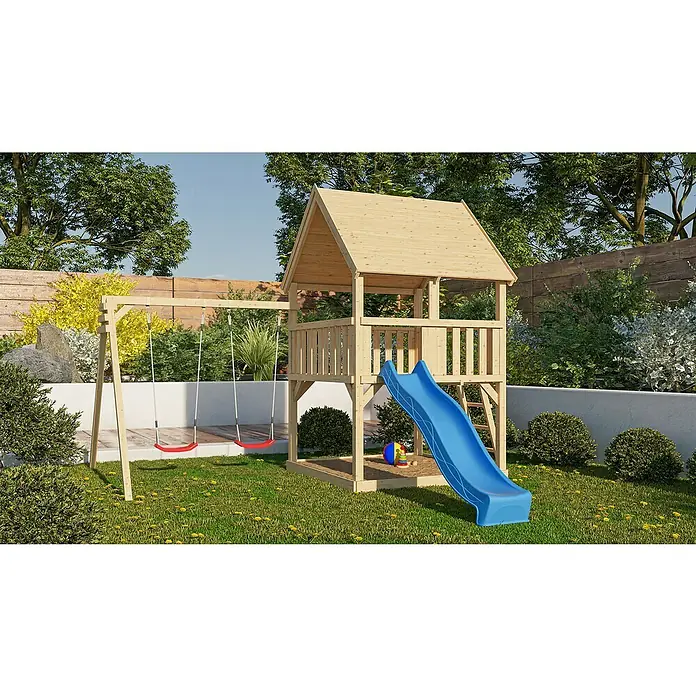 Karibu Kinderspielturm Luis Set 8 - L x B x H: 264 x 440 x 345 cm, Natur/Blau - Ein hölzernes Spielhaus mit Schaukel und Rutsche im Garten. Ideal für Kinder zum Spielen im Freien, umgeben von Grün und Natur.