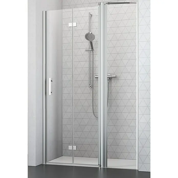 Camargue Vario Nischendusche S54+S15+S9 - 140 x 195 cm, Beschichtet, Silber, 6 mm - Duschkabine mit klaren Glaswänden und silbernen Beschlägen, die ein modernes Badezimmerdesign zeigt.