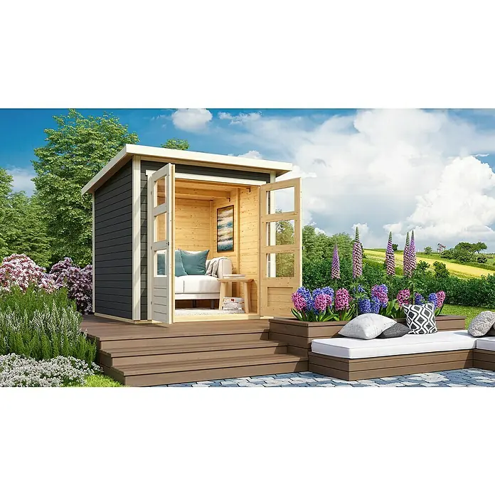 Karibu Gartenhaus Stockach 2Außenmaß inkl. Dachüberstand (B x T): 212 x 210 cm, Holz, Terragrau - Ein modernes Gartenhaus mit offenstehenden Türen, eingebettet in eine üppige Gartenlandschaft. Die Terrasse lädt zum Verweilen ein.