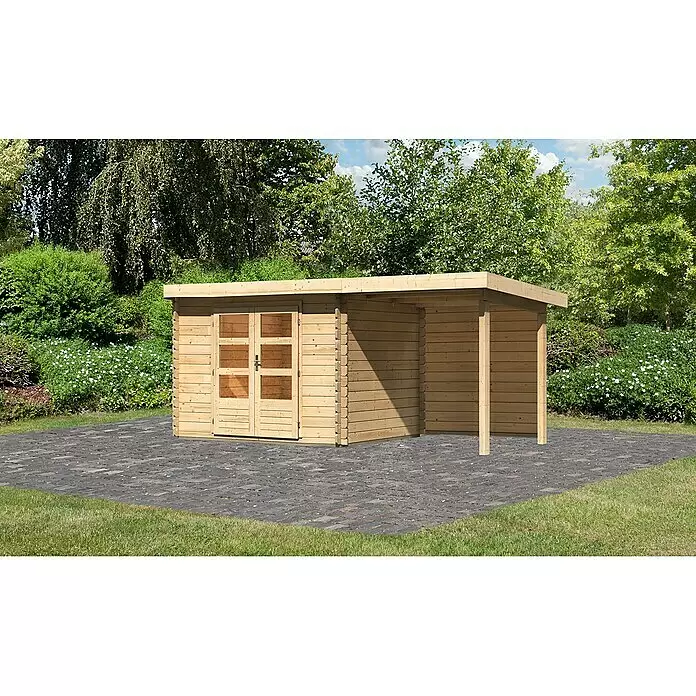 Karibu Gartenhaus Bastrup 3 - Außenmaß inkl. Dachüberstand (B x T): 514 x 273 cm, Holz, Natur, Mit Seitendach und Rückwand - Helles Holz-Gartenhaus mit Anbaudach auf gepflastertem Bereich.