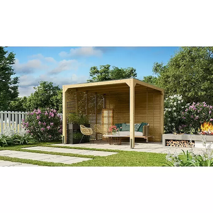 Karibu Pavillon Cubus - Holz, Natur - Helle Holzpergola im Garten, die einen Sitzbereich im Freien mit Schaukelsofa und Stühlen bietet.