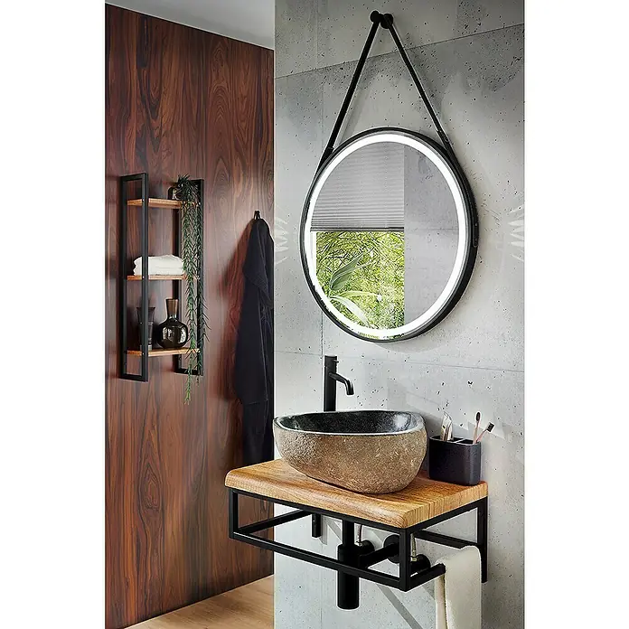Astor Tree Konsole - B x L: 60 x 36 cm, Metall, Schwarz - Modernes Badezimmer-Interieur mit rundem Spiegel, Waschtisch mit Steinwaschbecken und Holzregal an einer Holzwand.