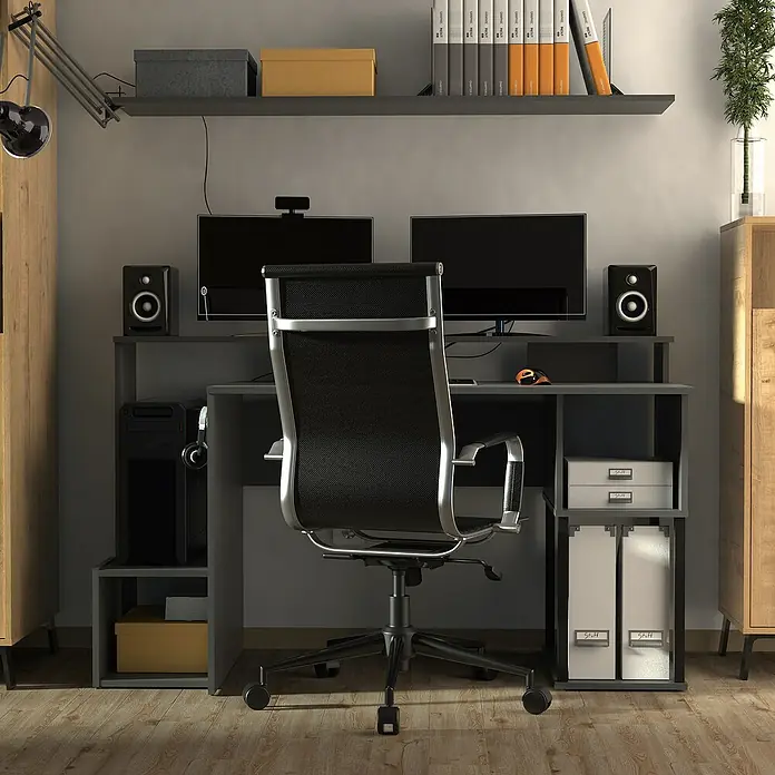 Muebles Pitarch Mesa de escritorio Neru - L x An x Al: 67 x 150 x 89,5 cm, Gris oscuro - Imagen de un escritorio moderno con ordenadores, altavoces y material de oficina, creando un espacio de trabajo elegante.