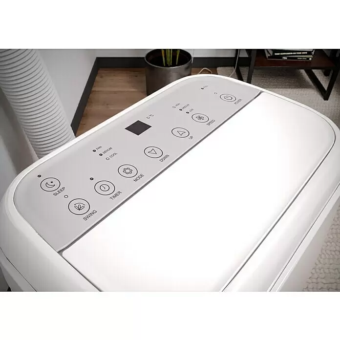 Proklima Mobiles Klimagerät WiFi - 2.500 W, Raumgröße: 24 m², Weiß - Weißes Bedienfeld einer tragbaren Klimaanlage mit beschrifteten Tasten für Funktionen und Digitalanzeige.