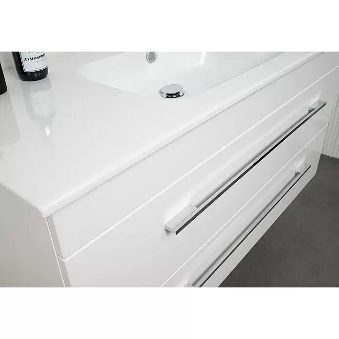 Lanzet K5 Waschtischunterschrank - 87,9 x 50,3 x 57,5 cm, Dark Oak - Weißer Hochglanz-Badezimmerschrank mit integriertem Waschbecken und zwei Schubladen mit Chrom-Stangengriffen.