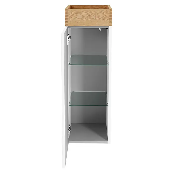 Camargue Nature Midischrank - 30 x 31,8 x 92 cm, Weiß/Eiche, DIN Anschlag: Links - Ein offener Badezimmerschrank mit Holzkiste oben und zwei Glasböden bietet stilvollen Stauraum für Badutensilien und Accessoires.