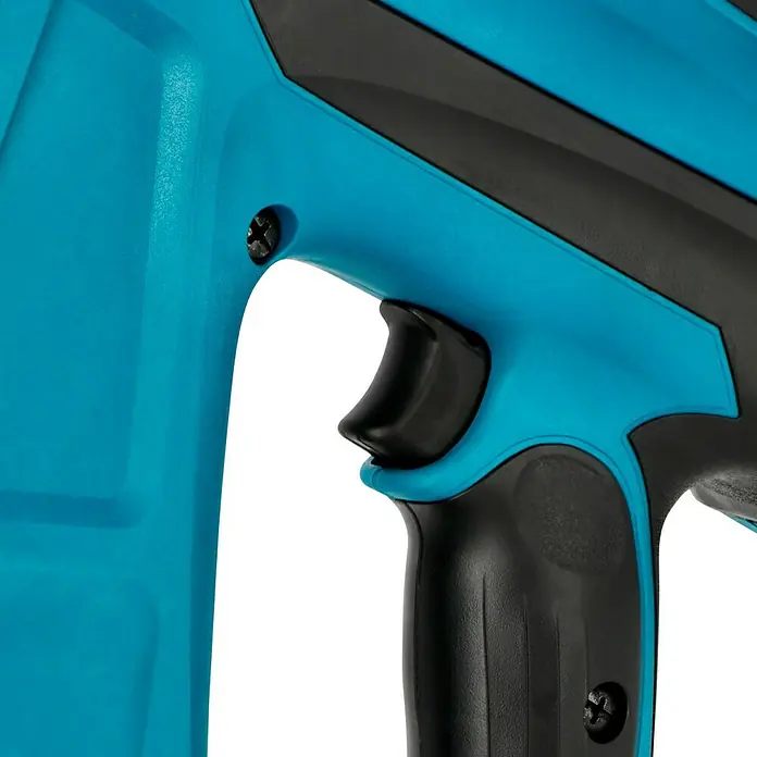 Makita Akku-Gasnagler GN420CLSE - 7,2 V, 2 Akkus, Länge Nagel: 15 mm - 40 mm - Nahaufnahme eines blauen und schwarzen Werkzeugs mit einem markanten Griff und Auslöser.