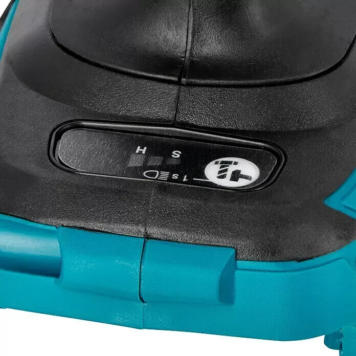 Makita LXT 18V Akku-Schlagschrauber DTW1001Z - 18 V, Ohne Akku, 1.700 Nm - Nahaufnahme des Bedienfelds eines schwarz-türkisen Elektrowerkzeugs mit H/S-Drehzahleinstellungen, Lichtsymbol und Moduswahl.