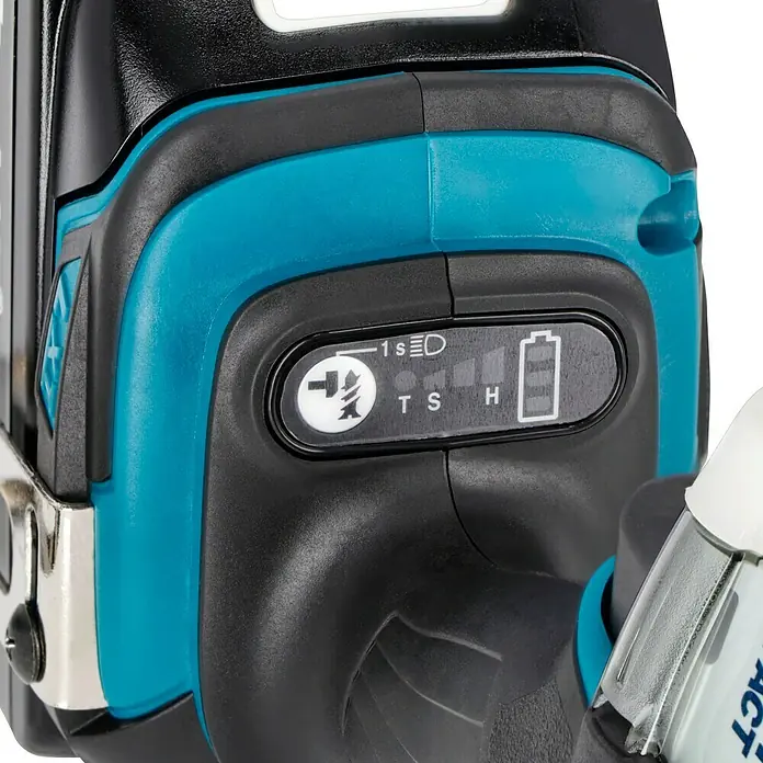 Makita LXT 18V Akku-Impulsschrauber DTS141RTJ - 18 V, 2 Akkus, 5 Ah, 40 Nm - Nahaufnahme einer Makita-Bohrmaschine mit Drehzahlregler und Akkuanzeige.