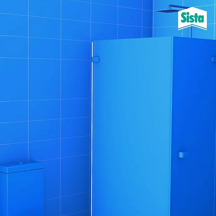 Sista Küchen-Silikon Bad & Küche - Transparent, 280 ml - Blaue Badezimmerinstallation mit Duschabtrennung und Toilette, hervorgehoben durch das "Sista"-Logo, das für Sanitärprodukte steht.