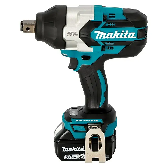 Makita LXT 18V Akku-Schlagschrauber TW1001RTJ - 18 V, 2 Akkus, 5 Ah, 1.700 Nm - Hier ist ein Makita Akku-Schlagschrauber, ein leistungsstarkes Werkzeug für anspruchsvolle Schraubarbeiten.