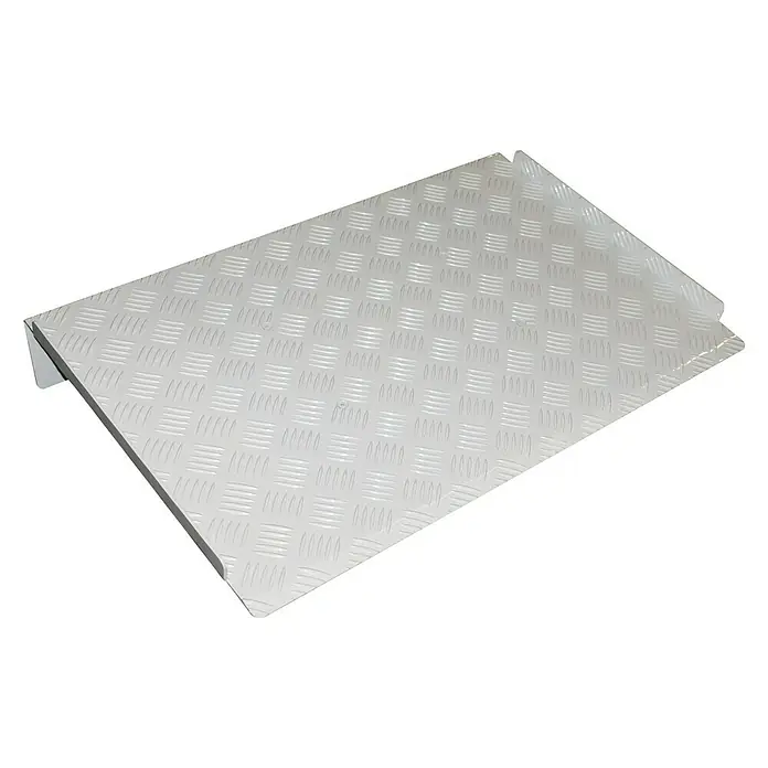 CM Baños Rampa para suelo elevado a duchas - L x An x Al: 695 x 45 x 95 cm, Aluminio - Rampa de aluminio con placa de diamante y borde elevado para mayor seguridad y estabilidad. Ideal para sillas de ruedas y ayudas de movilidad.