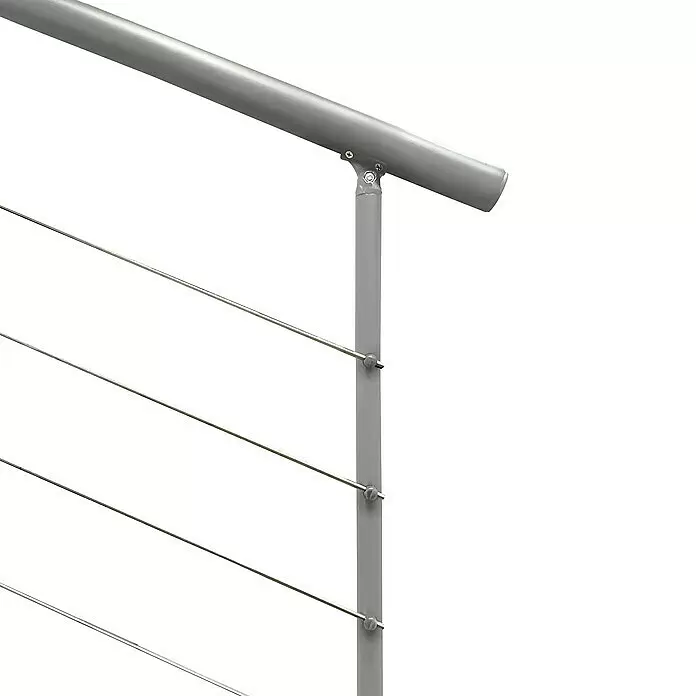 Atrium Mittelholmtreppe Dixi - Farbton Metall: RAL 9006, Breite: 80 cm, Buche, Gerade, Geschosshöhe: 222 cm - 300 cm - Detailaufnahme