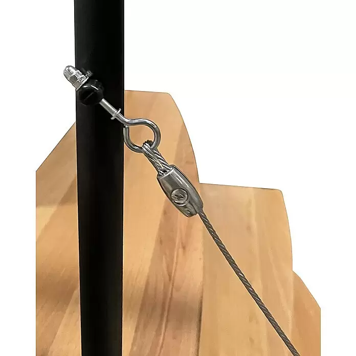 Atrium Raumspartreppe Mini Plus Linco - Farbton Metall: RAL 9005, Breite: 60 cm, Buche, Geschosshöhe: 222 cm - 300 cm - Metallseil mit Kausche und Ringschraube an schwarzem Pfosten befestigt.