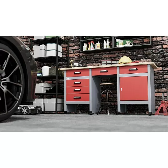 Küpper Werkbank - L x B: 60 x 170 cm, Arbeitshöhe: 84 cm, Belastbarkeit: 300 kg, Anzahl Schubladen: 6 Stk., Rot/Silbergrau - Rote und graue Garagenwerkbank mit Holzplatte und schwarzem Regal, organisiert in einer Garage.