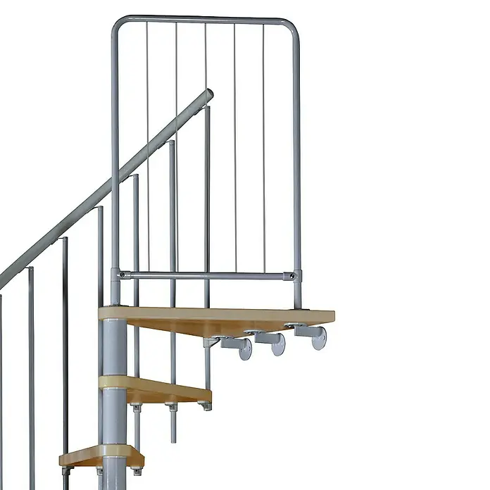 Atrium Spindeltreppe Novo - Farbton Metall: RAL 9006, Durchmesser: 140 cm, Buche, Geschosshöhe: 271,4 cm - 313,5 cm - Produktbild einer Spindeltreppe mit hellem Holzstufen und einem silbergrauen Geländer. Detailaufnahme der Wendeltreppe mit Sicherheitsgeländer.