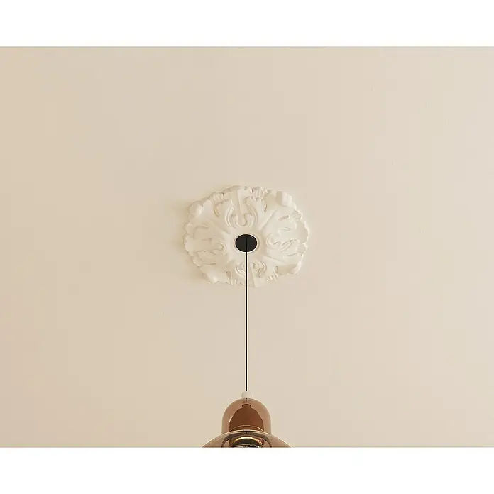 Nmc Decoflair Rosette M61 - Durchmesser: 22,5 cm, Hochverdichteter Polyurethanschaum (PU), Weiß, 1 Stk. - Deckenleuchte mit dekorativer Rosette und einem eleganten, bronzefarbenen Schirm. Ein Blickfang für jeden Raum.