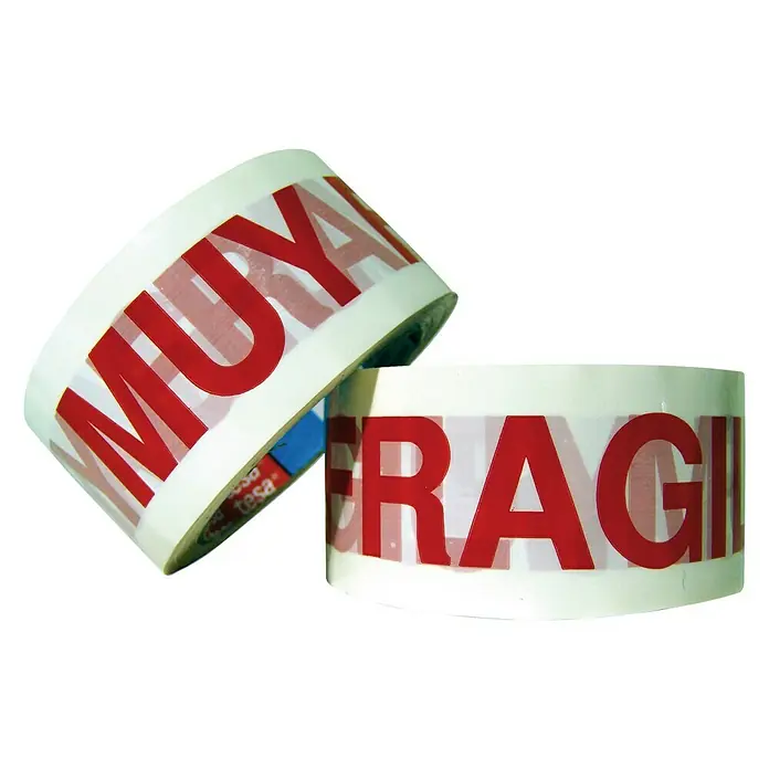 Tesa Cinta de embalaje Muy frágil - 50 mm x 66 m, Blanco/Rojo - Dos rollos de cinta de embalaje con la etiqueta "Muy Frágil". La cinta es transparente con letras rojas para marcar paquetes frágiles.