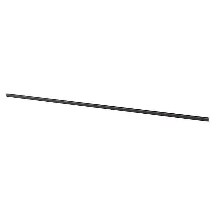 Sogem Balaustrada Pure Black lateral - 150 x 102 cm, Aluminio, Negro - Primer plano de una hoja de sierra metálica con dientes afilados sobre un fondo negro, diseñada para cortar con precisión diversos materiales.