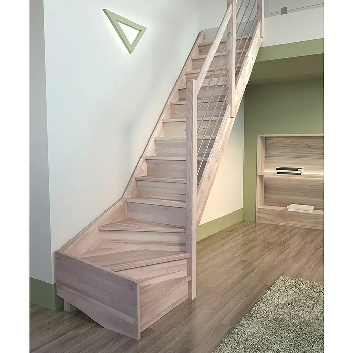 Sogem Escalera principal Trendy Eco - Haya, Ancho: 80 cm, 1/4 espiral derecha, Altura de planta: 285 cm - Escalera de madera clara con barandilla de acero inoxidable y escalera de caracol en la parte inferior con un diseño moderno. La escalera conduce a un piso superior.