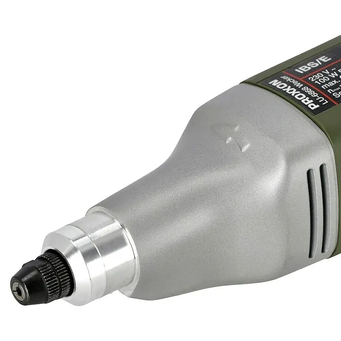 Proxxon Micromot Industrie-Bohrschleifer-Set IBS/E - Leerlaufdrehzahl: 5.000 U/min - 20.000 U/min, 100 W - Detailaufnahme eines Proxxon IBS/E Präzisionsbohrschleifers, ideal für feine Arbeiten und Modellbau, mit seinem schlanken Design und präzisem Spannfutter.