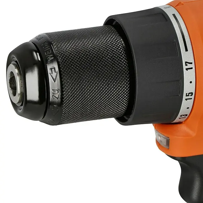 Fein Maschinen-Set Das Combo Kit Professionell AMM 300 Plus & ABSU 12 -  - Nahaufnahme einer orangefarbenen Bohrmaschine mit Bohrfutter, das zum Festziehen bereit ist, und einer Drehmomenteinstellung von 13 bis 17.