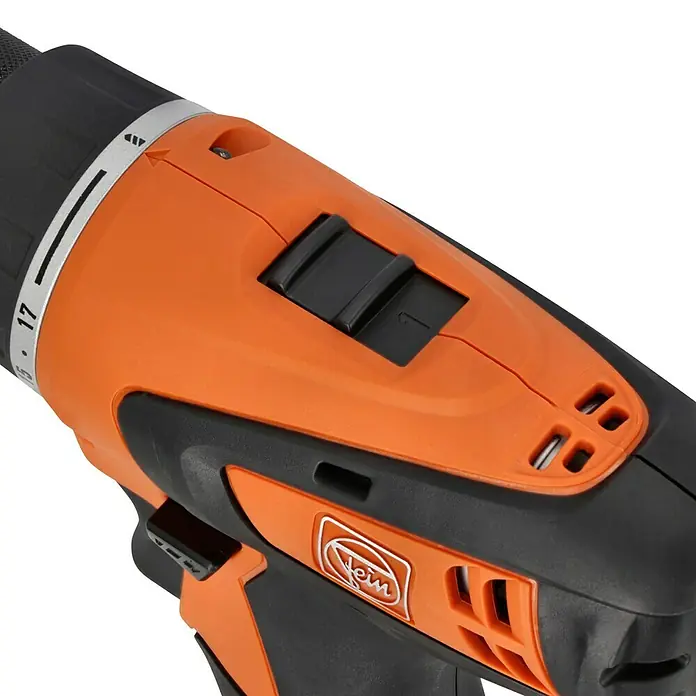 Fein Maschinen-Set Das Combo Kit Professionell AMM 300 Plus & ABSU 12 -  - Nahaufnahme eines orangefarbenen und schwarzen FEIN Akku-Bohrschraubers. Präzise und robust, ideal für professionelle Anwendungen.