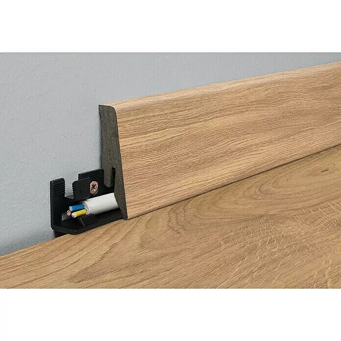 LOGOCLIC Aquaprotect Smart Silent Sockelleiste K58 C Safari Pearl Oak - 2,6 m x 18 mm x 58 mm, HDF - Anwendungsbeispiel