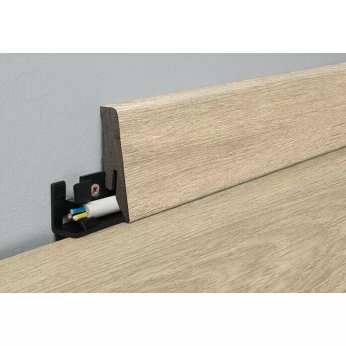 LOGOCLIC Aquaprotect Sockelleiste K58 C Eurus - 260 cm x 18 mm x 58 mm, MDF - Anwendungsbeispiel