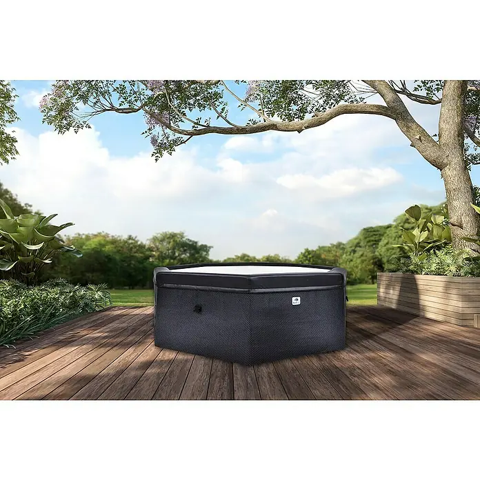 GardWell Mobil-Whirlpool Unos - Ø x H: 193 x 70 cm, Anthrazit/Innen Weiß, 1.000 l - Schwarzer Whirlpool auf einer Holzterrasse mit üppigem Grün im Hintergrund. Der Whirlpool lädt zum Entspannen ein.