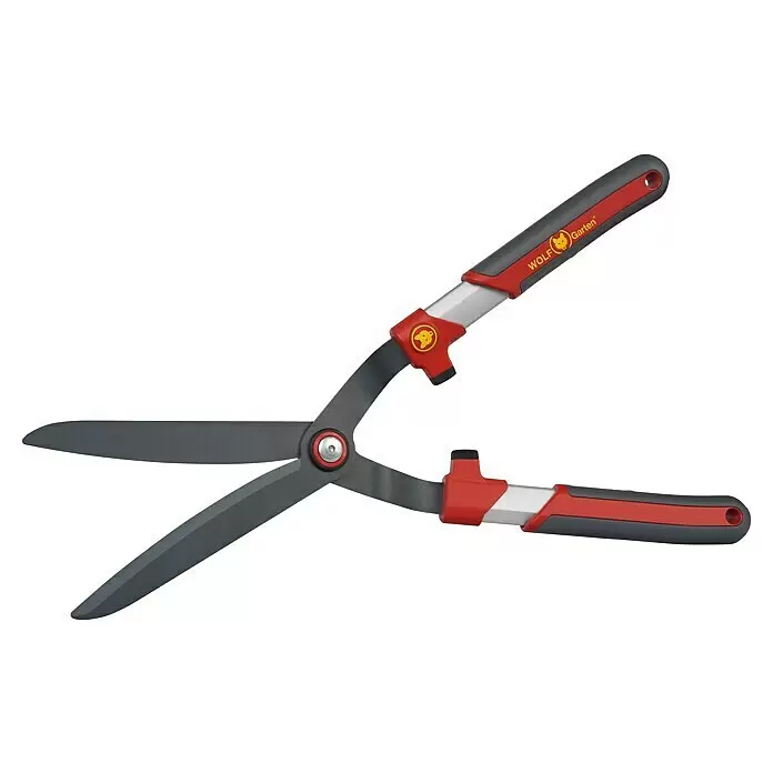 Wolf-Garten Hand-Heckenschere HS-CP - Rot - Rote und dunkelgraue Heckenschere mit grauen Klingen und silbernem Verbindungsstück, mit WOLF Garten Logo.