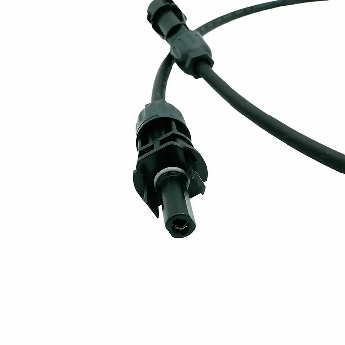 Absaar Solar-VerlängerungskabelKabellänge: 1 m - Schwarze Solarpanel-Kabel mit Steckverbindern für zuverlässige Verbindungen und effiziente Stromübertragung.
