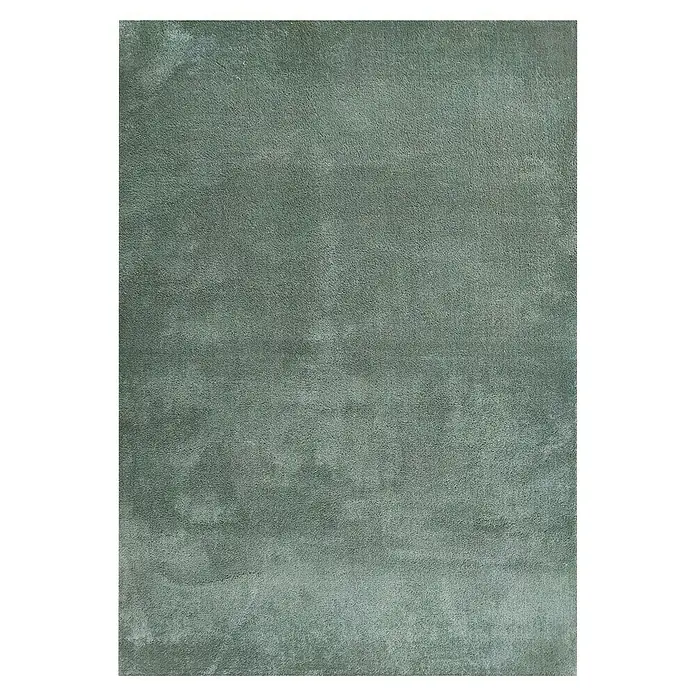 Alfombra de pelo corto Toscana - Verde, 230 x 160 cm, 100% Poliéster - Primer plano de una alfombra verde oliva con textura fina, ideal para espacios que buscan calidez y estilo. La alfombra ofrece un aspecto sutil y elegante.