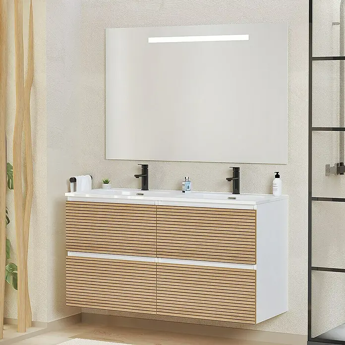 Artysan Conjunto de mueble de baño Osaka - Ancho: 120 cm, Blanco/Nogal, 3 pzs. - Un tocador de baño moderno con doble lavabo y frentes horizontales de diseño de madera listonada bajo un gran espejo.