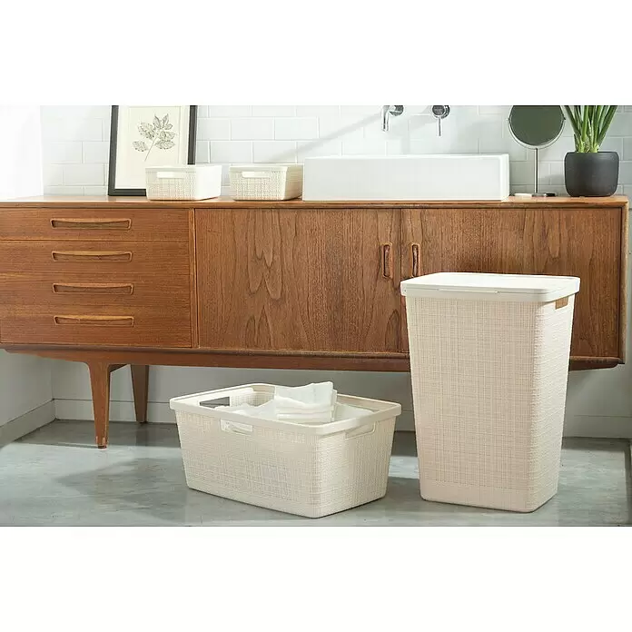 Curver Wäschesammler Jute - L x B x H: 43 x 34 x 58,2 cm, Cremeweiß - Creme-farbener Plastik-Wäschekorb mit Deckel, offener Korb mit Handtüchern und zwei Aufbewahrungskörbe mit Deckel im Badezimmer.